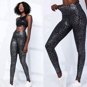 Nikki B Black Cheetah Legging and Bra Set Small